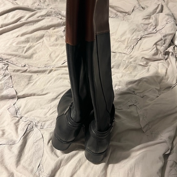 Color block boots - Picture 3 of 5